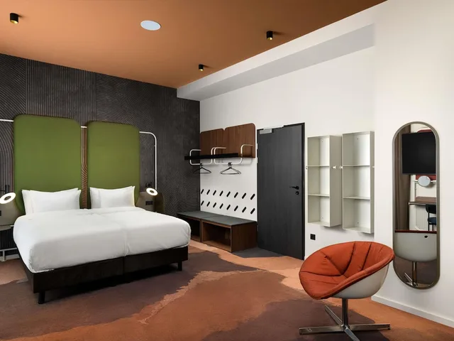 جناح جونيور مع سرير سحّاب إضافي، You Hotel Budapest - Handwritten Collection 8/10