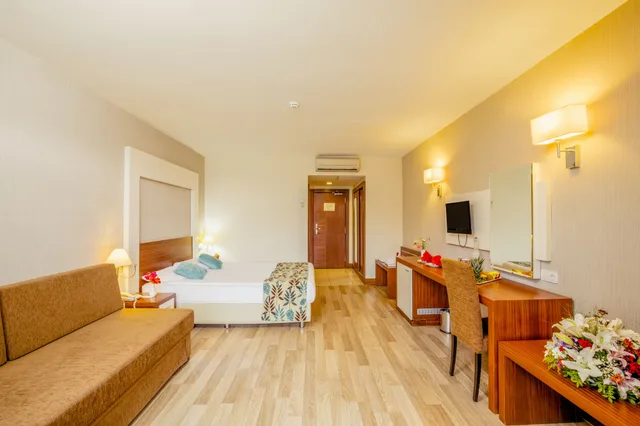 غرفة كبيرة بسرير مزدوج، Greenwood Kemer Resort 6/10
