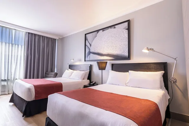 غرفة بسريرين مزدوجين، Wyndham Santiago Pettra 2/10