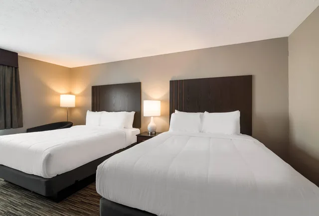 غرفة رباعية بسريرين كوين، Quality Inn & Suites South Portland, ME 3/10