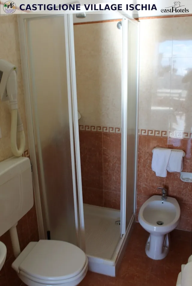 غرفة بسرير مزدوج بإطلالة على البحر، HOTEL CASTIGLIONE 2/3