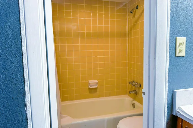 2 Full Beds Non-Smoking، Hahira Inn By OYO near Valdosta 5/5