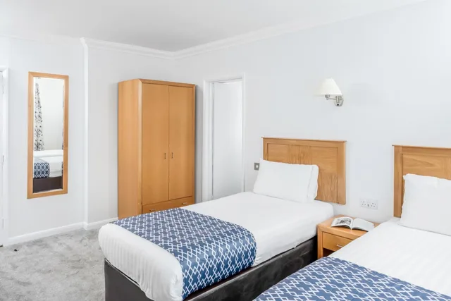 غرفة بسريرين منفصلين، Kilbirnie Hotel 1/7
