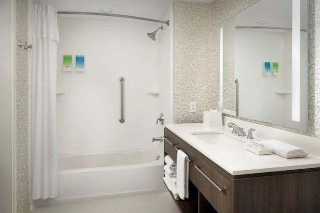 استوديو بسريرين كوين مع أريكة، Home2 Suites by Hilton St. Augustine I-95, FL 8/10