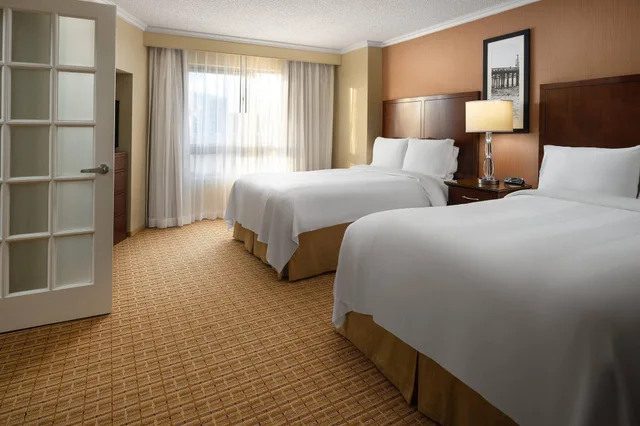 Suite, 2 Double Beds, Accessible, Marriott Newport Beach Bayview 2/6
