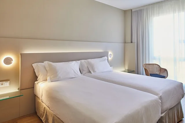 Comfort, Double Bed, Silken Reino de Aragon 2/6
