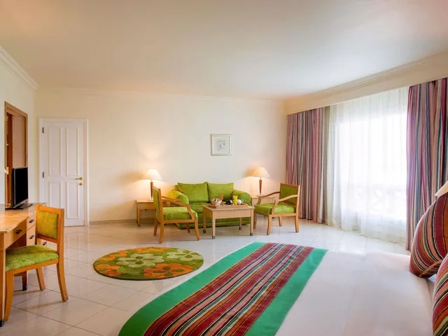 جناح جونيور بسرير كينج، Movenpick Taba 1/9