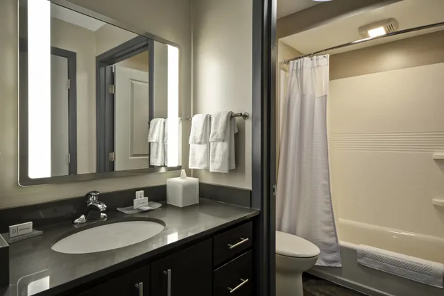 استوديو بسريرين كوين، TOWNEPLACE SUITES DOVER ROCKAWAY 2/2