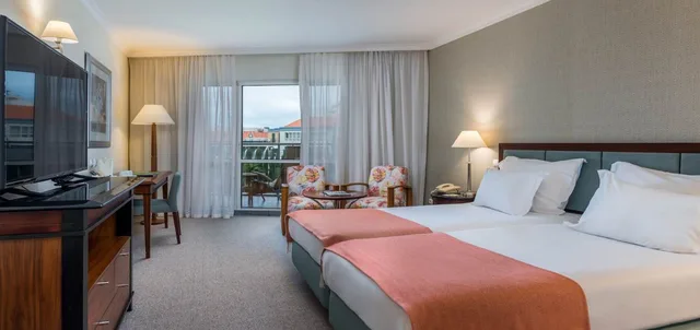 غرفة بسرير مزدوج أو سريرين منفصلين بإطلالة جزئية على البحر، Pestana Grand Premium Ocean Resort 2/10