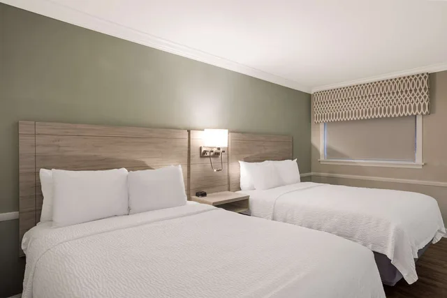 غرفة بسريرين كوين لذوي الإعاقة، Best Western Sea Island Inn 2/4