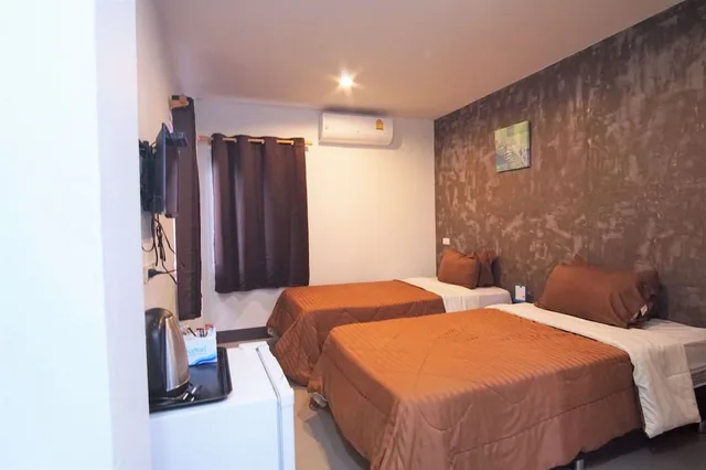 غرفة بسريرين منفصلين، Maerim Villa & Pool 2/3