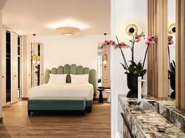 جناح شهر العسل بسرير كينج بإطلالة على البحر بجاكوزي، Cresanto Luxury Suites 3/9