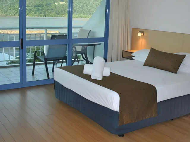 استوديو بإطلالة على البحر، Coral Sea Vista Apartments 2/2