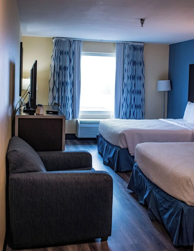 غرفة بسريرين كوين، Days Inn & Suites by Wyndham Pocahontas 4/6