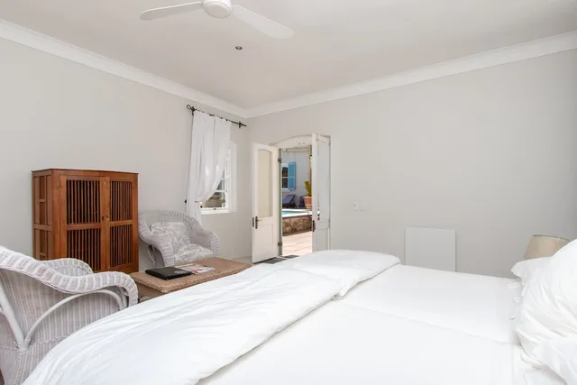 1 Bedroom, Standard, Twin Beds, Pool Side, Pool Access، Auberge Burgundy Guest House Hermanus 1/2