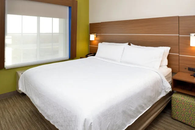 غرفة قياسية بسرير كوين، Holiday Inn Express Lodi 4/5