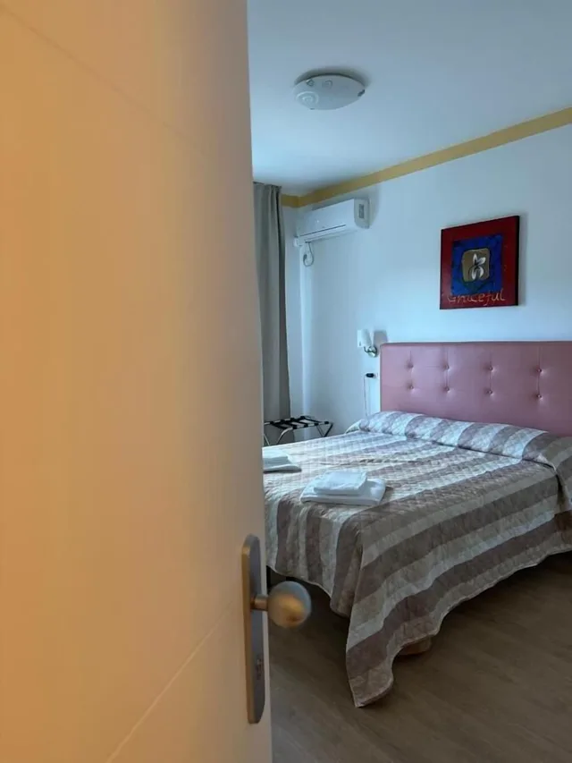 غرفة بسريرين منفصلين بشرفة، Hotel Irene 3/10