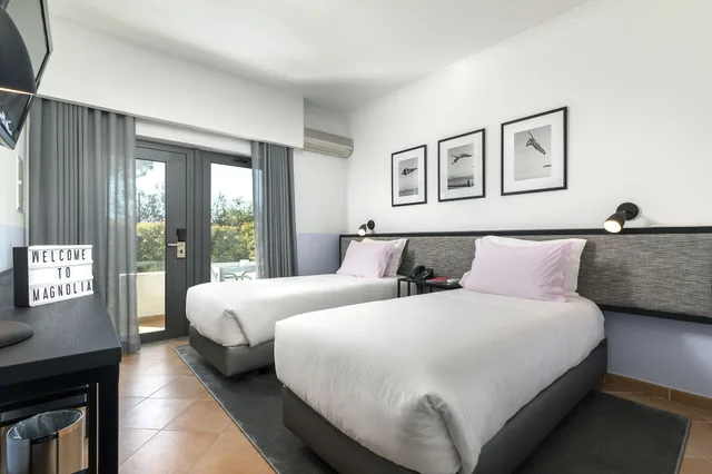 Plus, Superior, Twin Beds، The Magnolia Hotel 2/6