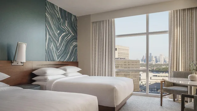 غرفة كلوب بسريرين كوين، Hyatt Regency Houston/Galleria 1/3