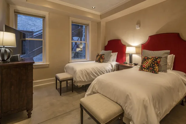 3 Bedrooms, King and Queen and Twin Beds, The Auberge Residences at Element 52 6/8