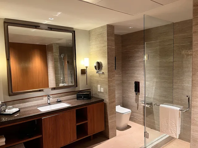 جناح فاخر بسرير كينج، Taj City Centre New Town (ex Swissotel Kolkata) 2/2