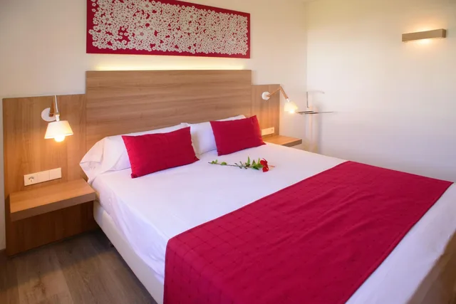 Junior Suite, Cala Llenya Resort Ibiza Formerly Ola Club Cala Llenya 3/10