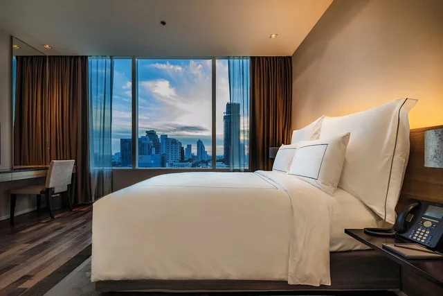 جناح بسرير كينج وسريرين كوين بشرفة بـ3 غرف نوم، MUU Bangkok Hotel 4/10