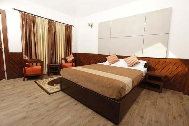 غرفة ديلوكس بسرير مزدوج، Serene Resort 3/3