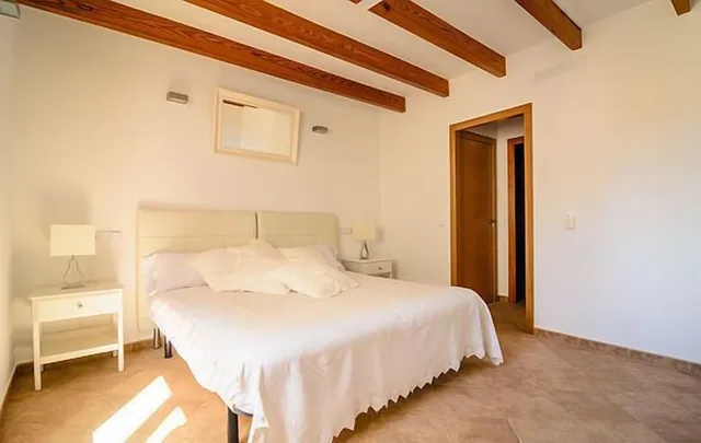 غرفة بسرير مزدوج وسرير بطابقين بحمام خاص، Embat Hostel 1/1