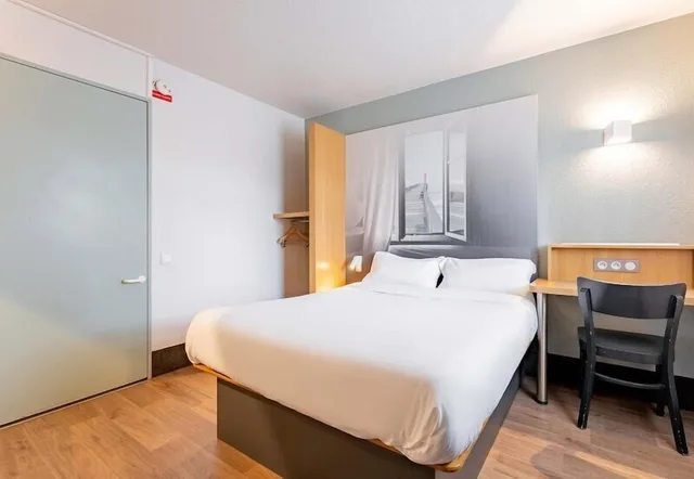 غرفة بسرير مزدوج لذوي الإعاقة، B&B HOTEL Boulogne-sur-Mer Saint-Martin 2/7