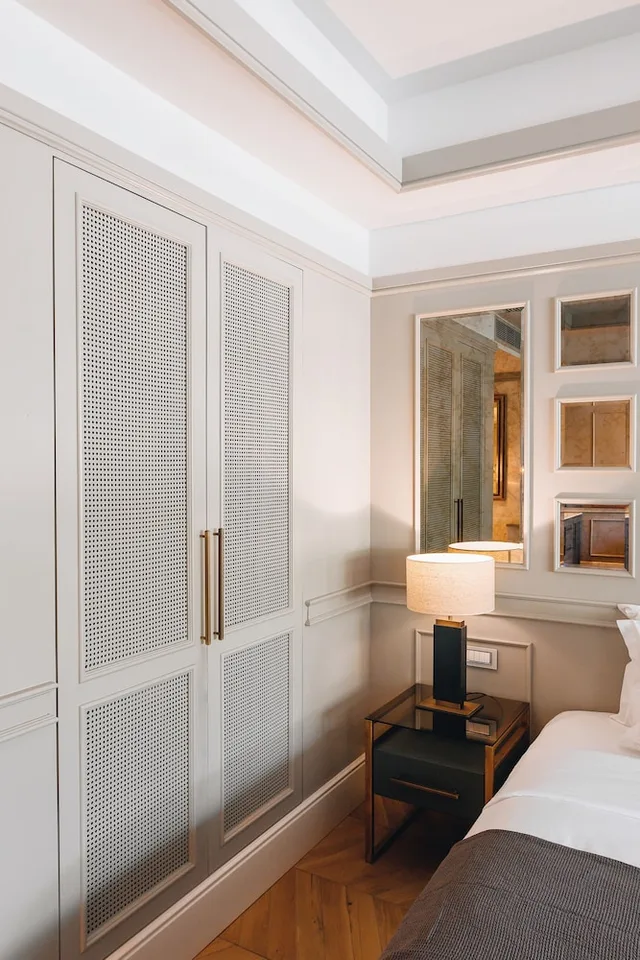 Pool, Suite, King Bed, Sofa، Yacht Classic Hotel - Boutique Class 3/10