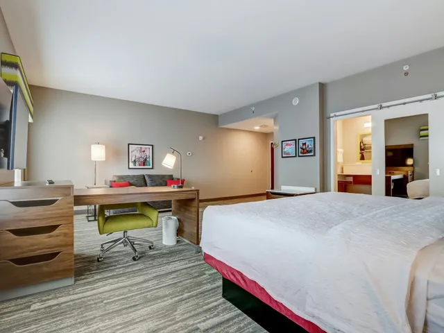 استوديو بسرير كينج لذوي الإعاقة، Hampton Inn & Suites Cincinnati Midtown Rookwood 3/10