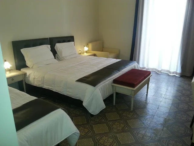 غرفة قياسية رباعية، Umberto House 1/1