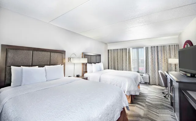 غرفة بسريرين كوين، Hampton Inn And Suites Atlanta Galleria 3/5