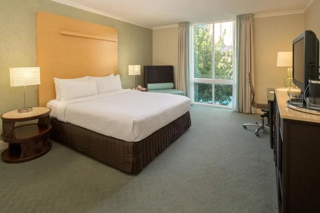 جناح بسرير كينج، Crowne Plaza Cabana, Palo Alto 3/5