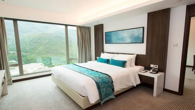 جناح بسرير كينج بإطلالة على الجبل بغرفة نوم واحدة، Auberge Discovery Bay Hong Kong 1/3