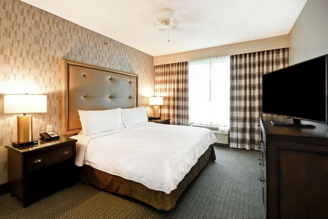 جناح بسرير كينج مع أريكة لذوي الإعاقة، Homewood Suites By Hilton Dallas Arlington South Tx 1/5