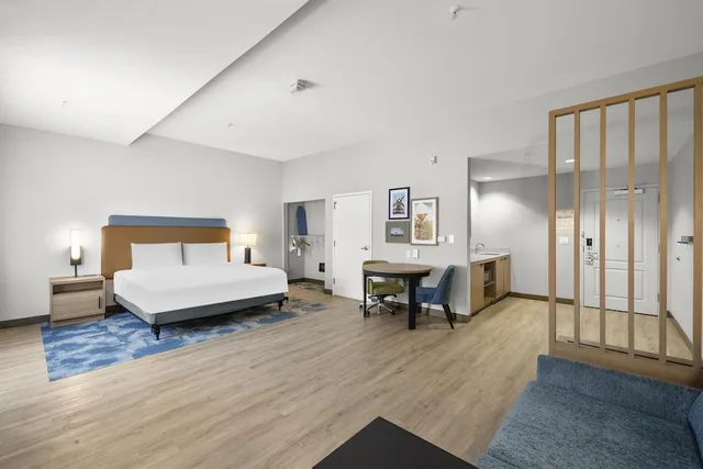 جناح استوديو بسرير كينج لذوي الإعاقة، Hampton Inn Suites Lancaster 2/10