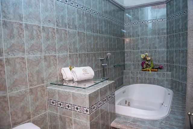 جناح جونيور مفرد، Hacienda Tres Vidas 4/5