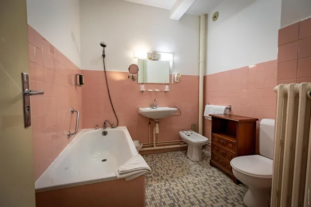 غرفة ثلاثية، HOTEL CHRISTINA 10/10