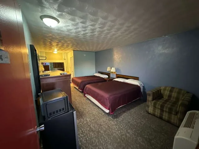 غرفة بسريرين مزدوجين للمدخنين، Gray Plaza Motel Benton Rend Lake I-57 5/10