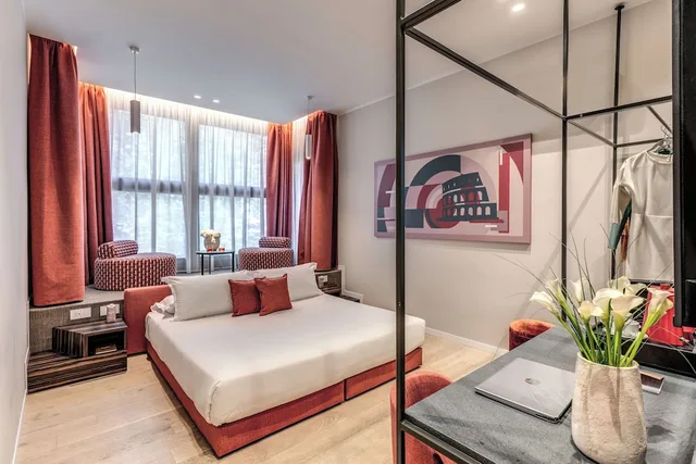 غرفة ثلاثية بسرير كوين مع أريكة، Parioli Cube Hotel 3/10