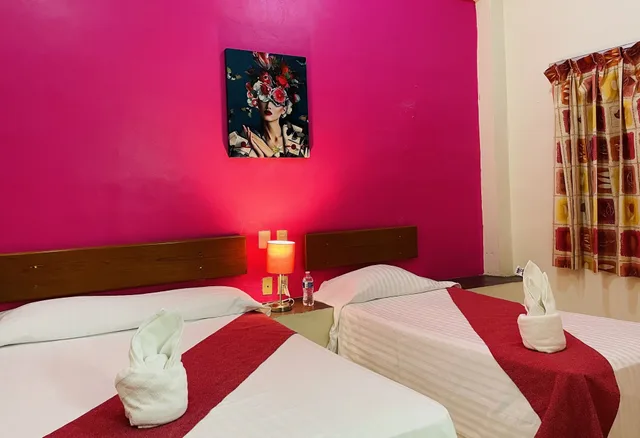 Standard, 1 Queen and 1 Single Bed, Pool View, Barranquilla Hotel 7/10