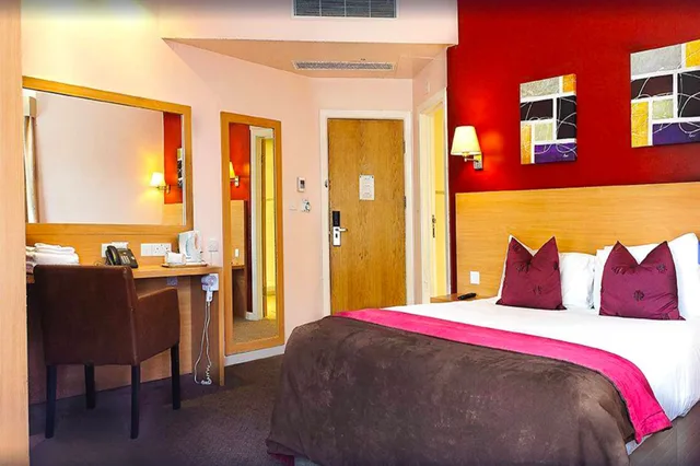 غرفة قياسية مفردة بسرير فردي، OYO Luton Hotel 2/3