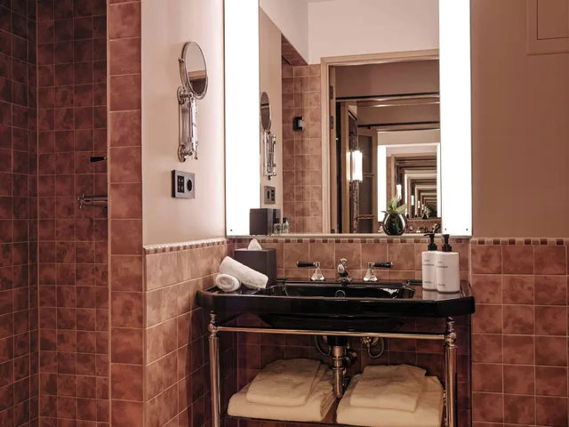 غرفة سوبيريور بسرير كينج، Sommerro Hotel Oslo 6/9