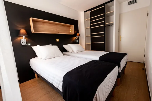 شقة بسرير مزدوج بغرفة نوم واحدة مع أريكة، Privilodges Le Hub Grenoble 2/5