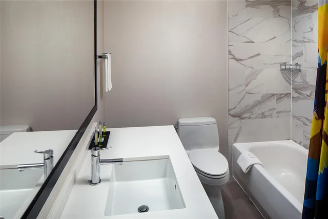 غرفة ديلوكس بسريرين كوين لذوي الإعاقة، The Bethesdan Hotel, Tapestry Collection by Hilton 3/3