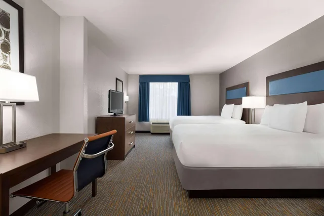 غرفة بسريرين كوين، Wingate by Wyndham Southport 2/2