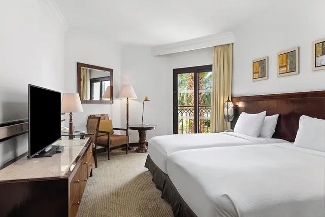 Guest Room, Twin Beds, Partial River View، Hilton Luxor Resort and Spa 8/14