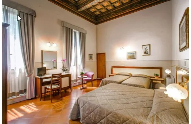 غرفة رباعية بسرير كوين وسريرين منفصلين، Hotel Arno Bellariva 2/2